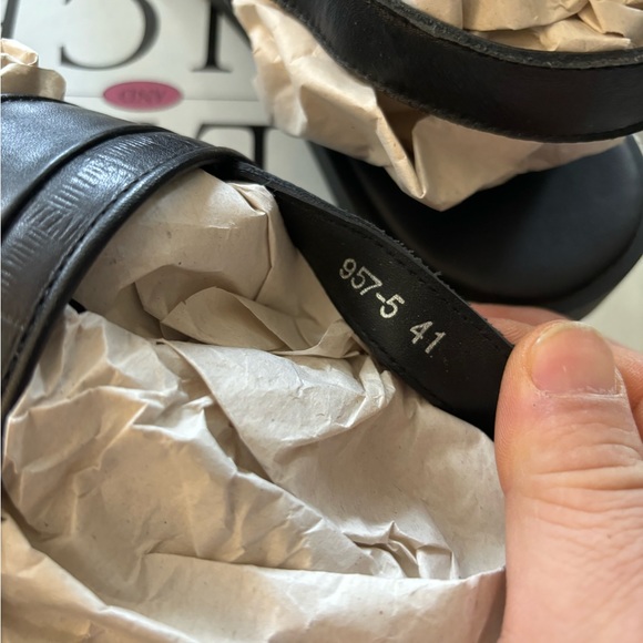 Moncler leather strap sandal - Picture 6 of 7